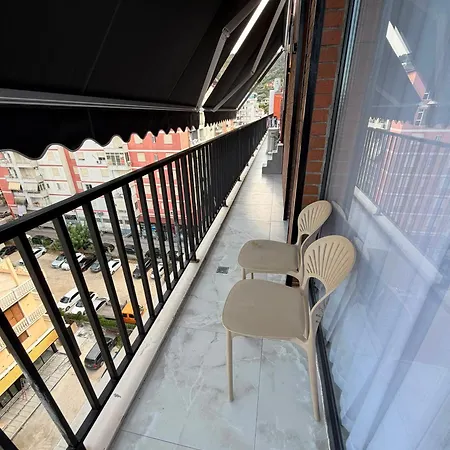 Modern Furnished Apartment *